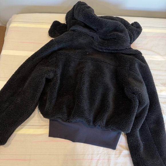 ALO Yoga Foxy Sherpa Fleece Jacket - Picture 4 of 6